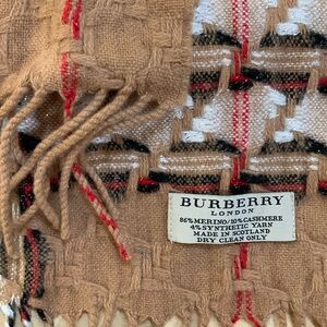 Burberry London Scarve authentic made in Scotland